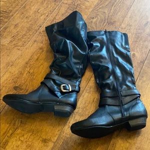 Fergie boots size 7
